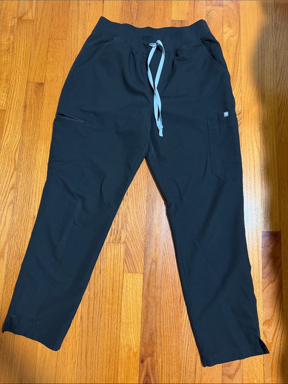 Black Figs Yola scrub pants